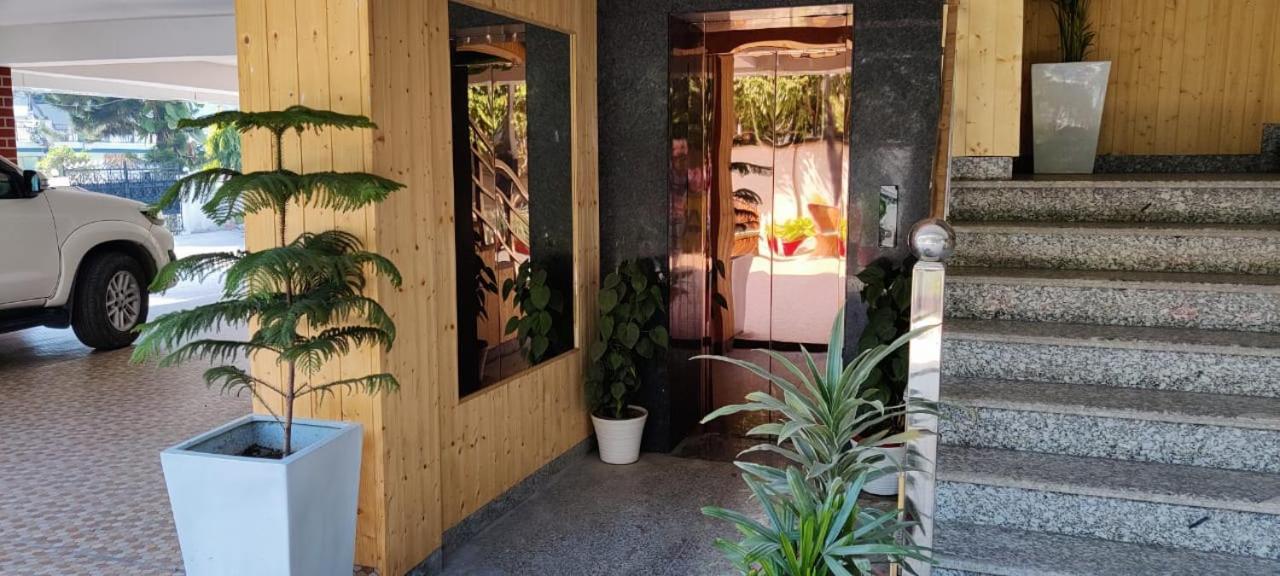 Hotel Maira 德拉敦 外观 照片