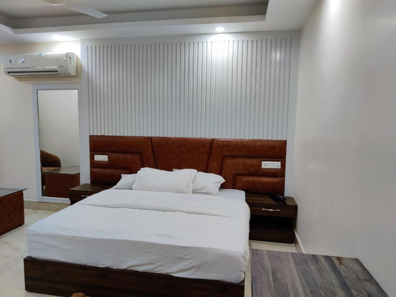 Hotel Maira 德拉敦 外观 照片